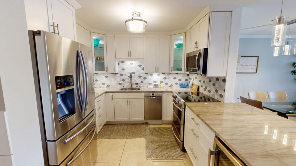 Condo, 2 Bedrooms | Private kitchen | Coffee/tea maker, fridge, oven, toaster