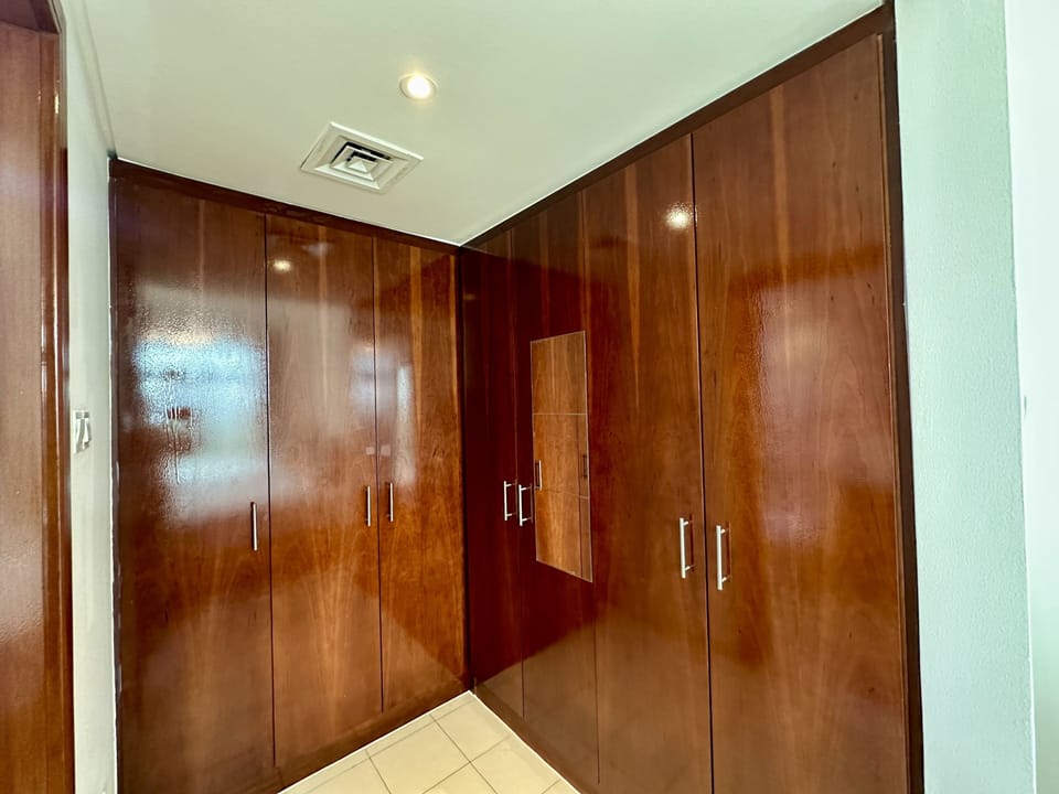 Panoramic Apartment | 2 bedrooms, in-room safe, individually decorated, individually furnished
