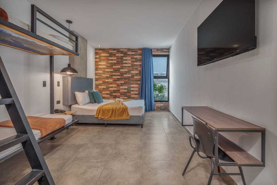 Superior Room | Desk, laptop workspace, free WiFi, bed sheets