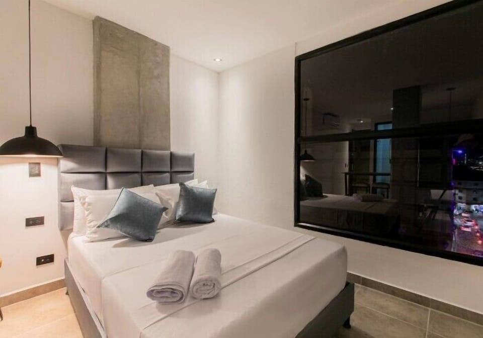 Superior Room | Desk, laptop workspace, WiFi (free), bed sheets