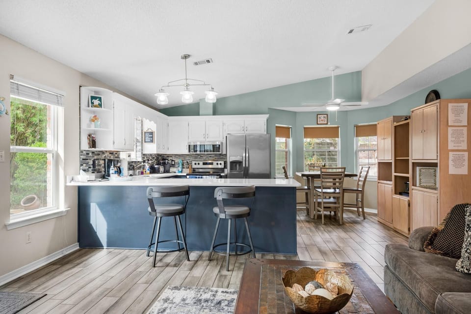House, Multiple Beds (Village Oasis) | Private kitchen | Oven, toaster