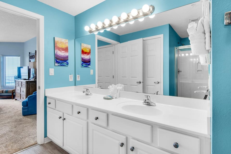 Summerwind Center 704 Apartment in Pensacola Beach