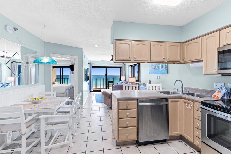 Condo, Multiple Beds (Sundunes 134) | Private kitchen | Oven, toaster, paper towels