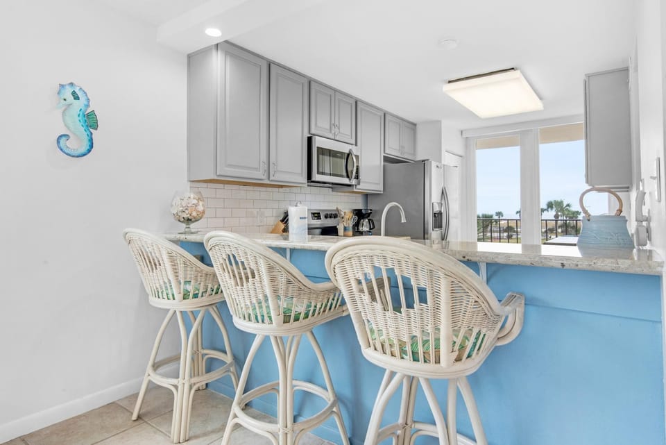 Condo, Multiple Beds (Santa Rosa Dunes 1021) | Private kitchen | Oven, toaster, paper towels