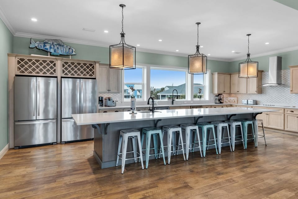 House, Multiple Beds (Emerald Oasis) | Private kitchen | Oven, toaster, paper towels