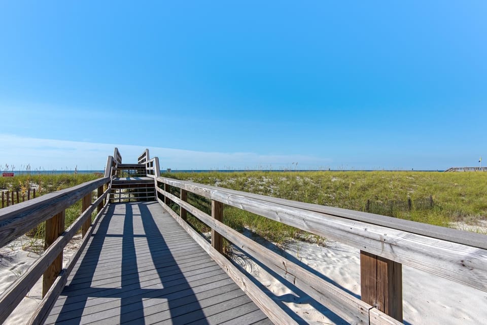 Condo, Multiple Beds (Beachview 101- Beaches and MoonBeams) | Property grounds