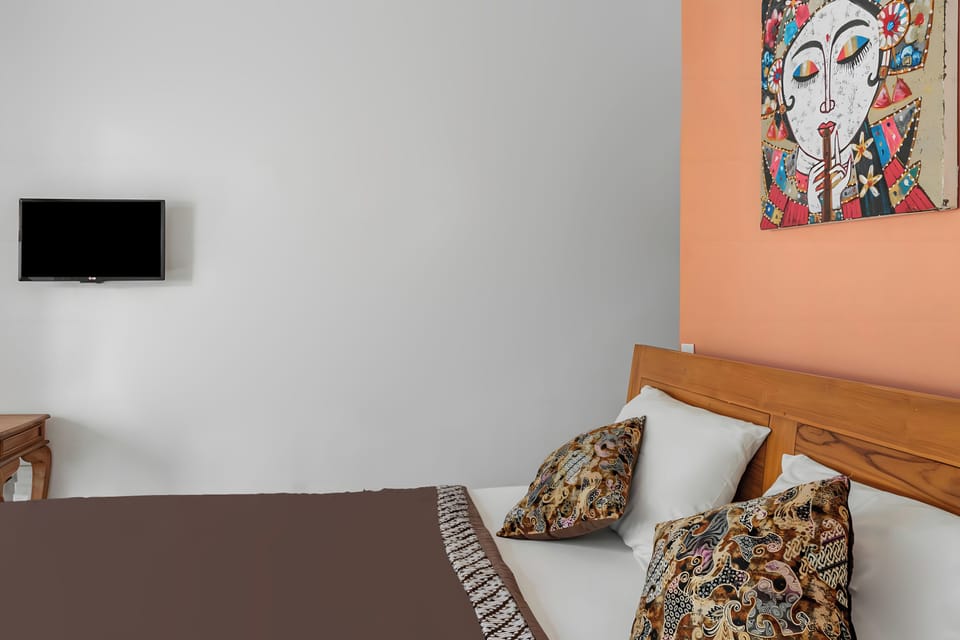 Standard Suite | 1 bedroom, desk, laptop workspace, WiFi (free)