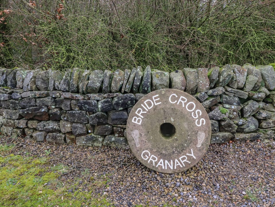 Cottage | Property grounds