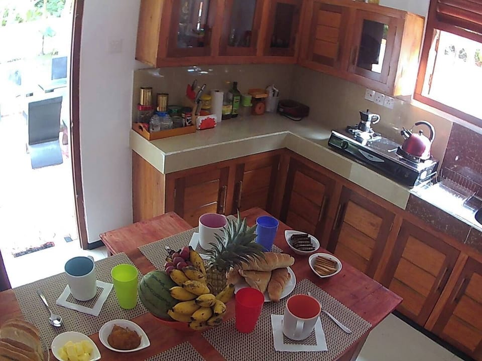 Villa, 2 Bedrooms, Smoking, Private Pool | Private kitchen
