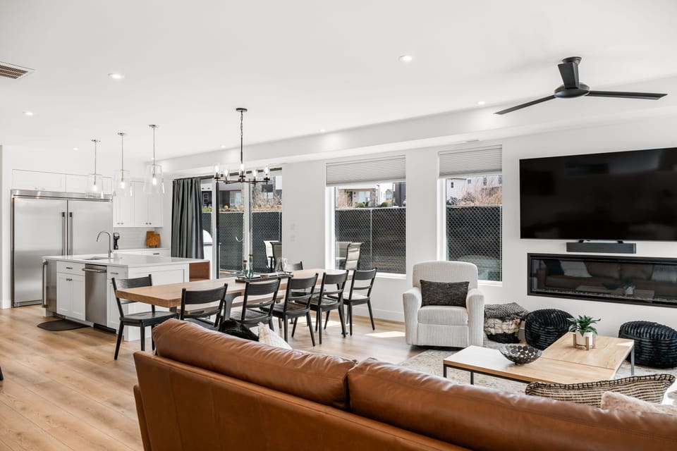 Townhome, 5 Bedrooms | Living area | Smart TV