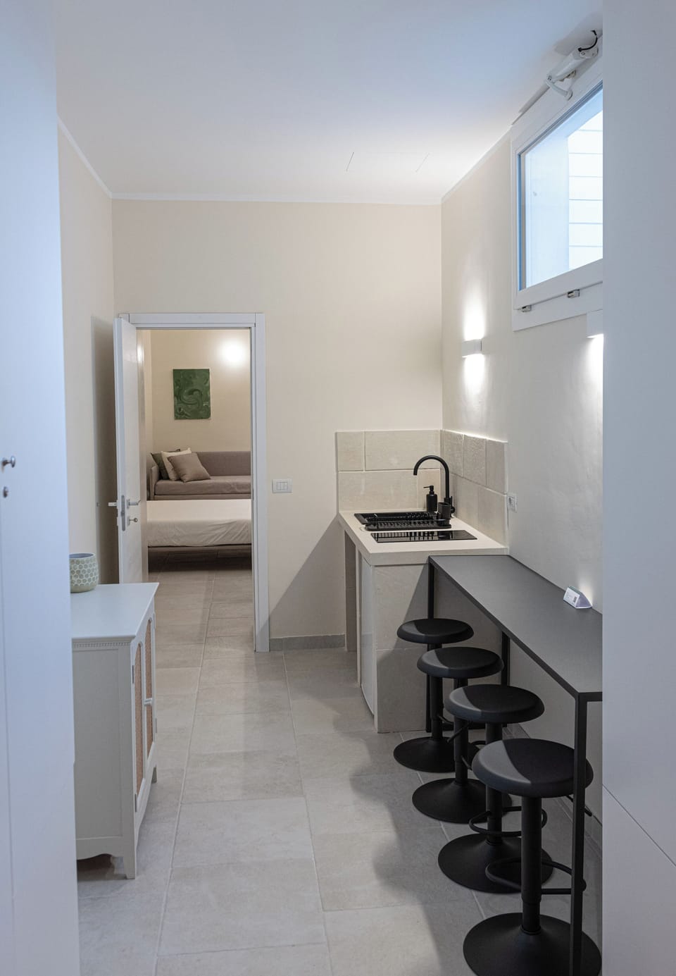 Deluxe Apartment | Private kitchen | Electric kettle