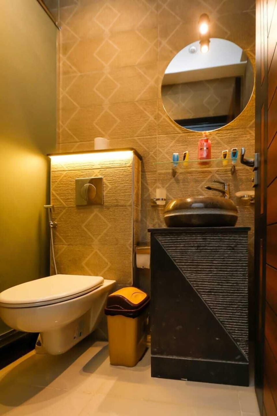 Premium bedding, pillowtop beds, minibar, in-room safe