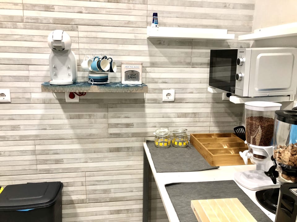 Shared fridge, microwave, dishwasher, toaster