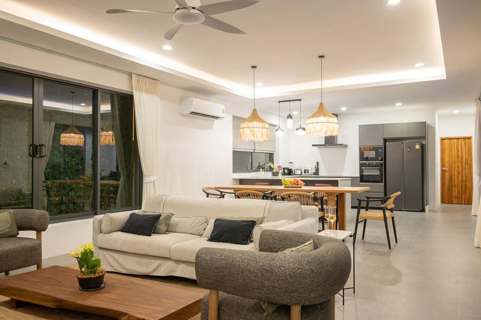 Exclusive Villa, Mountain View | Living area | Flat-screen TV
