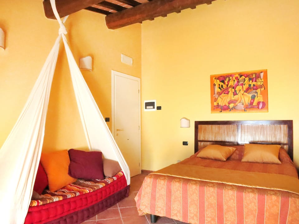 Double or Twin Room | Down comforters, desk, WiFi (free)