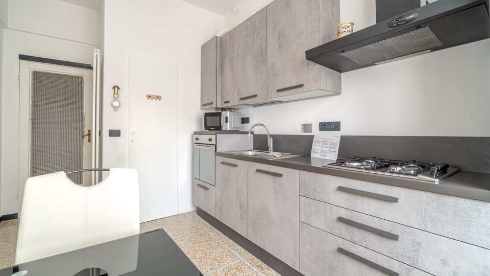 Apartment (1 Bedroom) | Interior