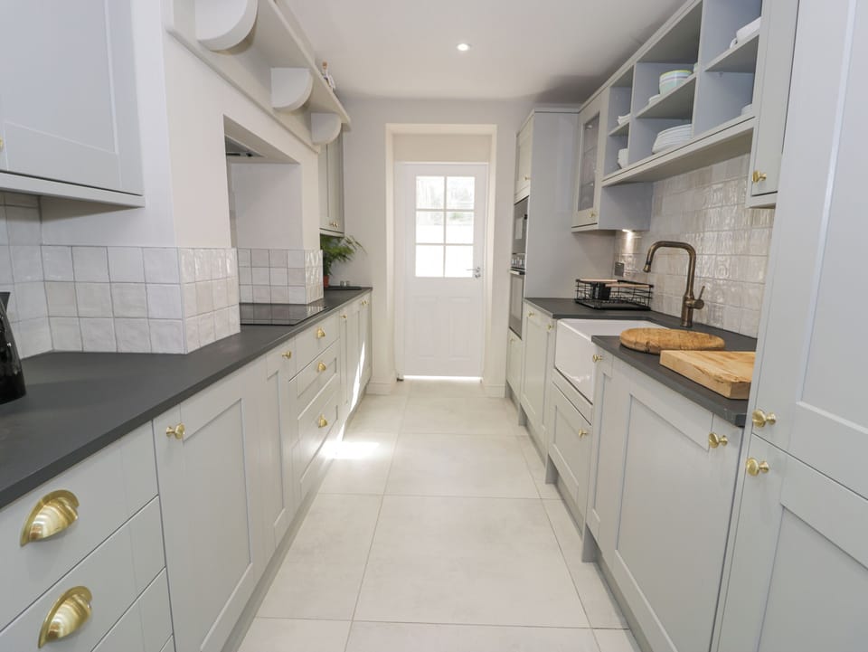 Cottage | Interior
