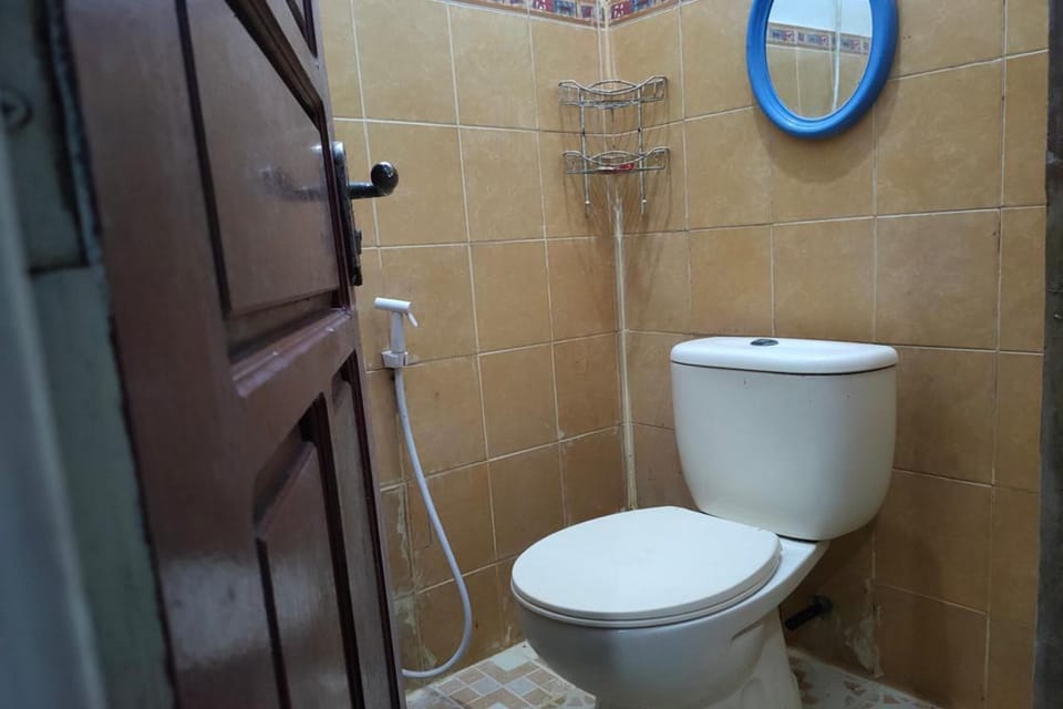 Standard Double Room | Bathroom | Shower, towels, soap