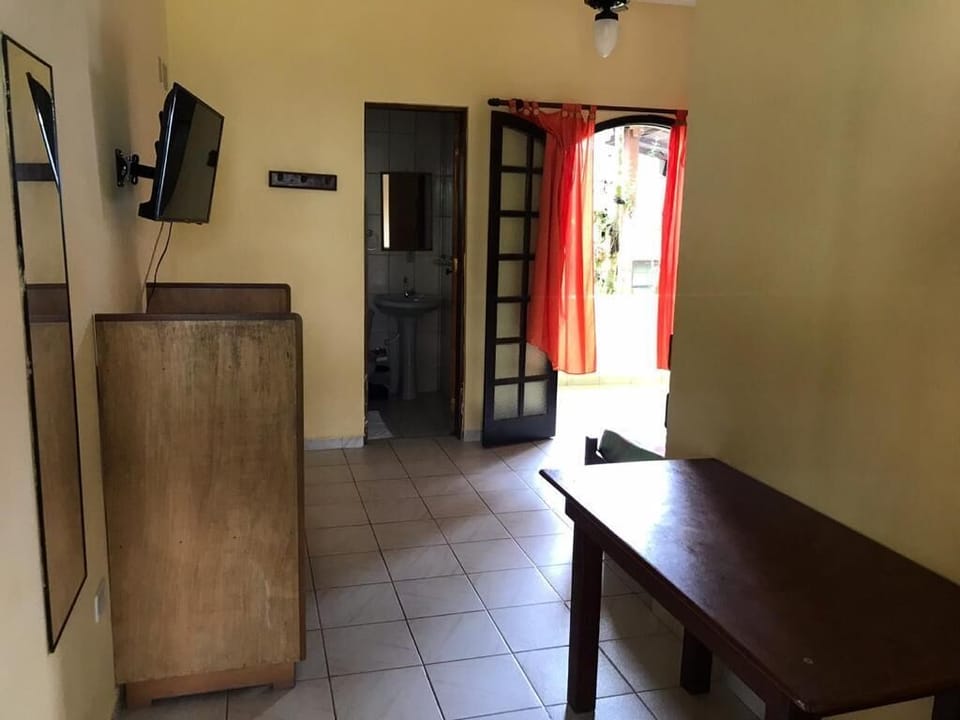 Ground Floor Family Room, Pool View | Laptop workspace, bed sheets
