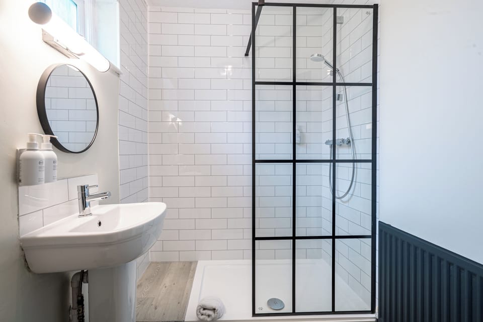 Double or Twin Room | Bathroom | Designer toiletries, hair dryer, towels, soap