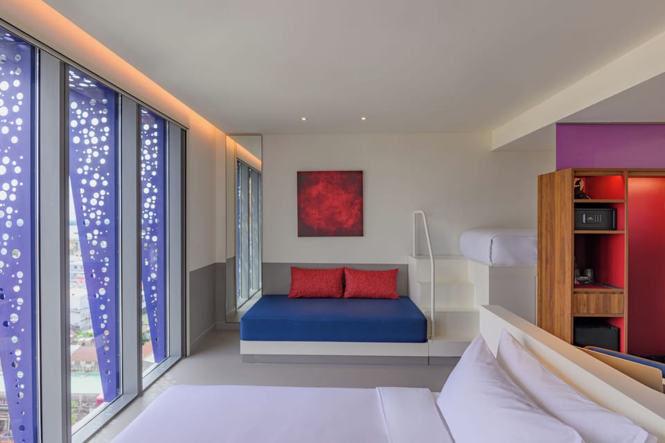 Deluxe Room (1 King Bed) | Premium bedding, down comforters, memory foam beds, minibar