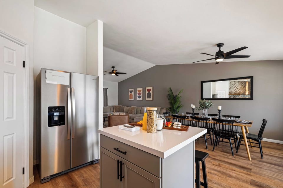 House (4 Bedrooms) | Interior