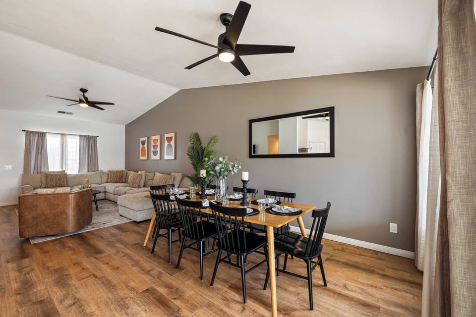 House (4 Bedrooms) | Interior
