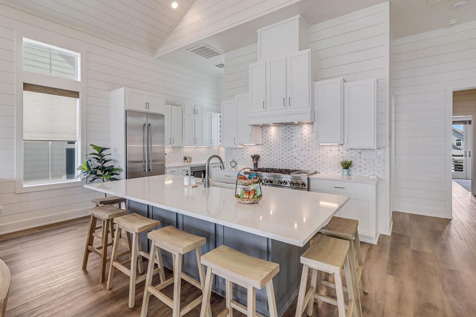 House (5 Bedrooms) | Interior