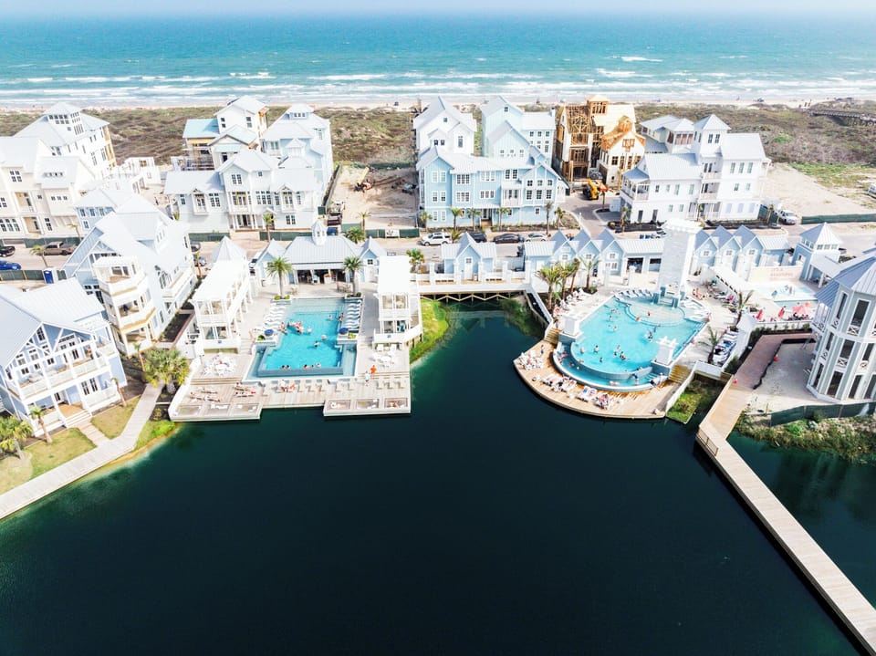 Cottage (2 Bedrooms) | Interior