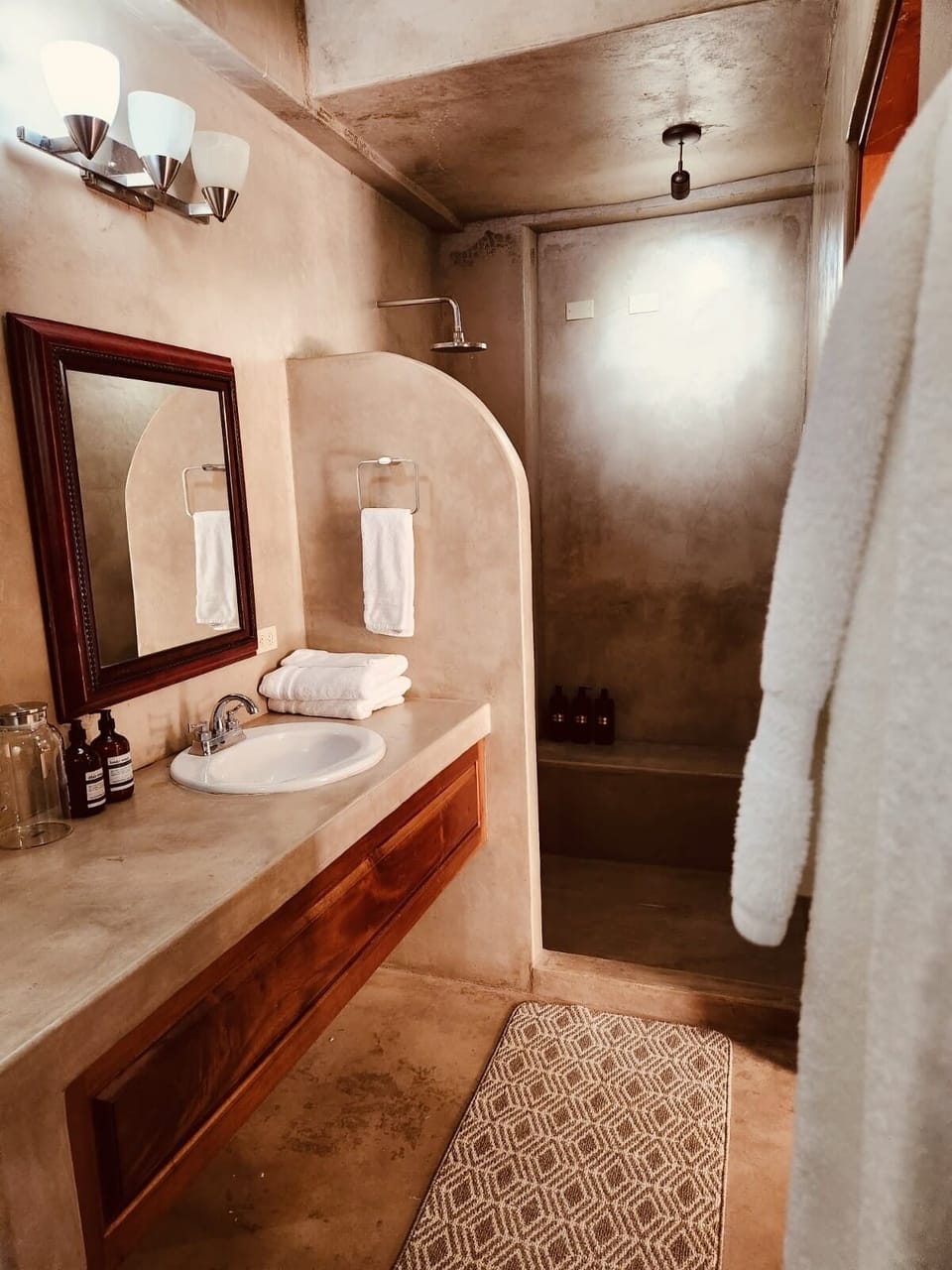 Superior Suite, 1 King Bed, Non Smoking, Partial Ocean View | Egyptian cotton sheets, premium bedding, down comforters, minibar