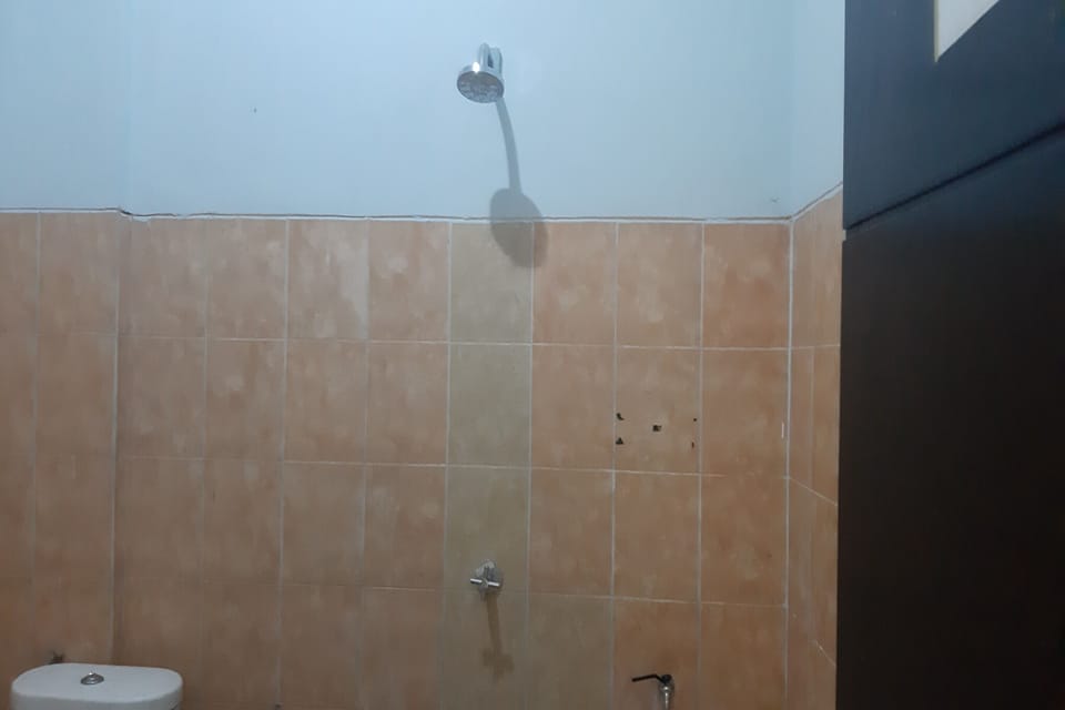 Standard Double Room | Bathroom | Shower, soap