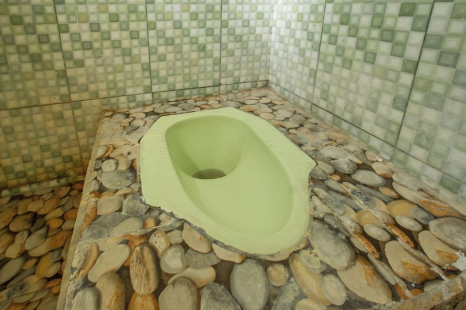 Double Room | Bathroom | Shower, towels, soap