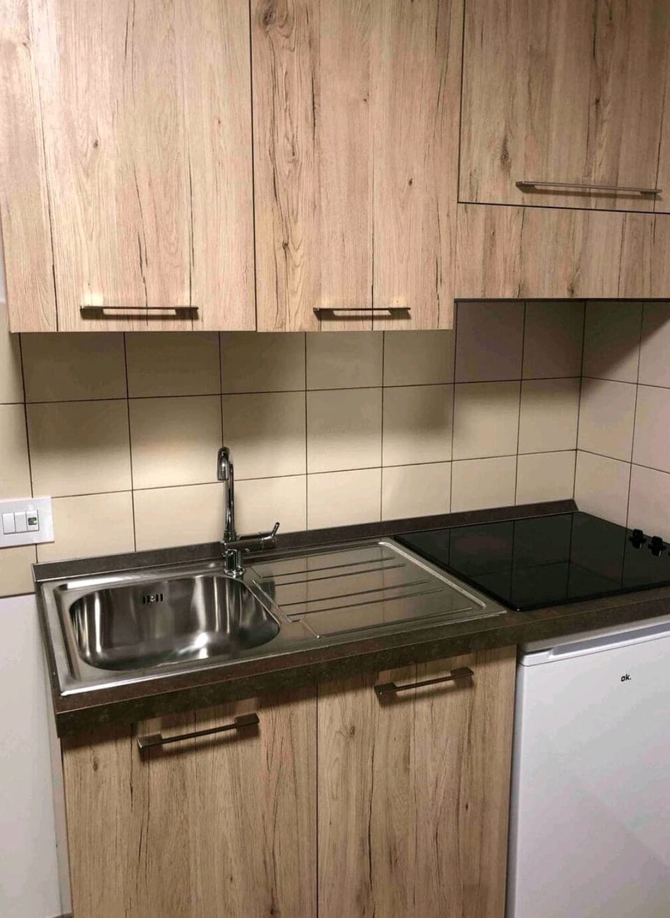 Basic Room | Private kitchen | Fridge, microwave, stovetop, espresso maker