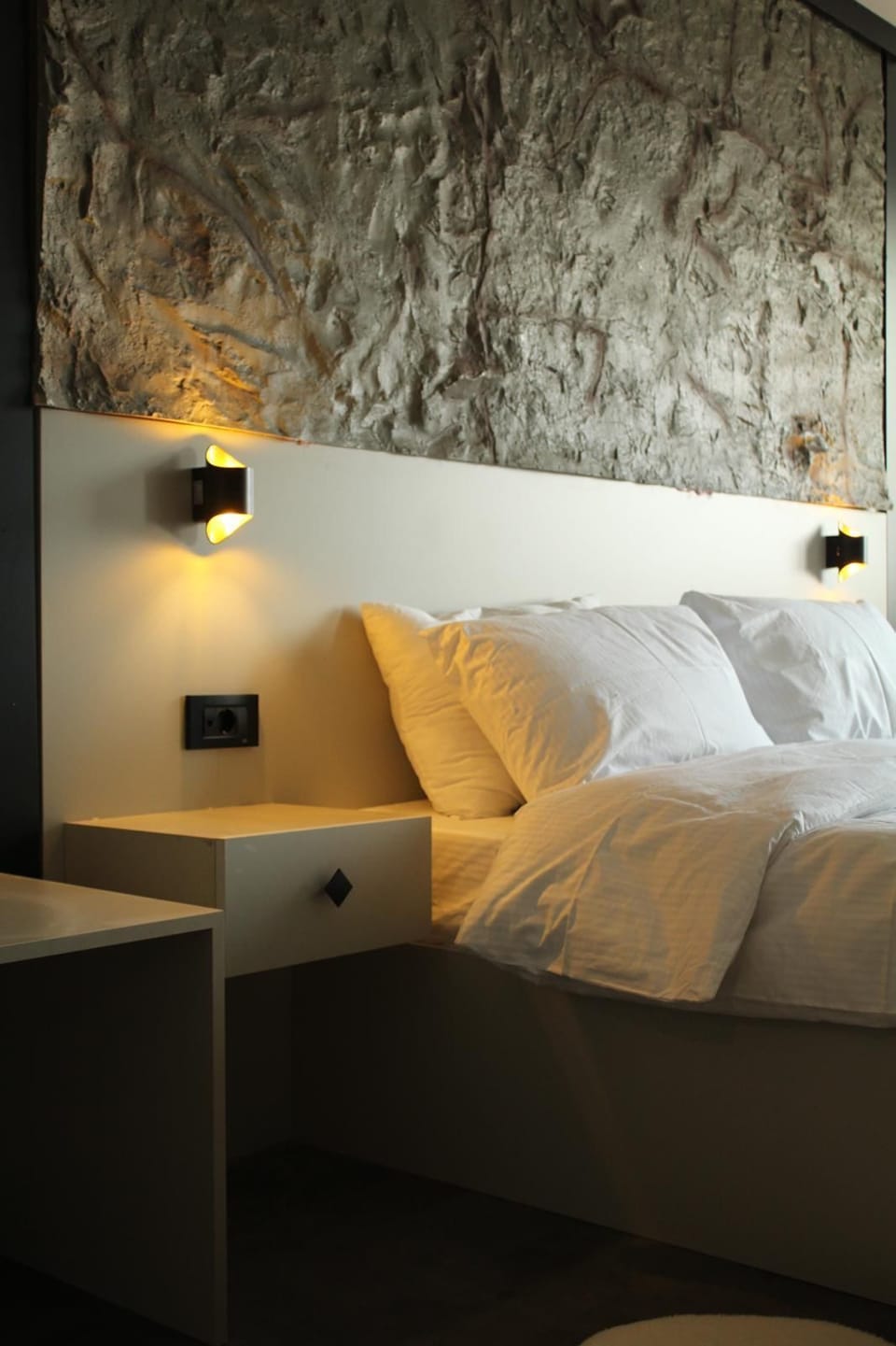 Standard Twin Room, City View | In-room safe, soundproofing, free WiFi