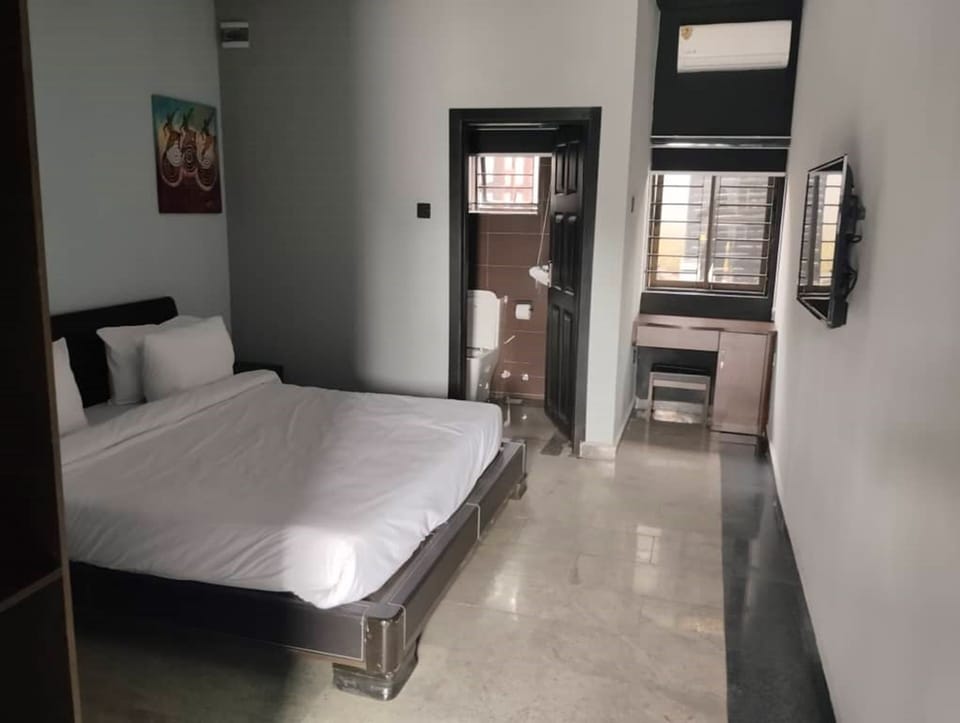 Deluxe Room | Desk, laptop workspace, WiFi (free)