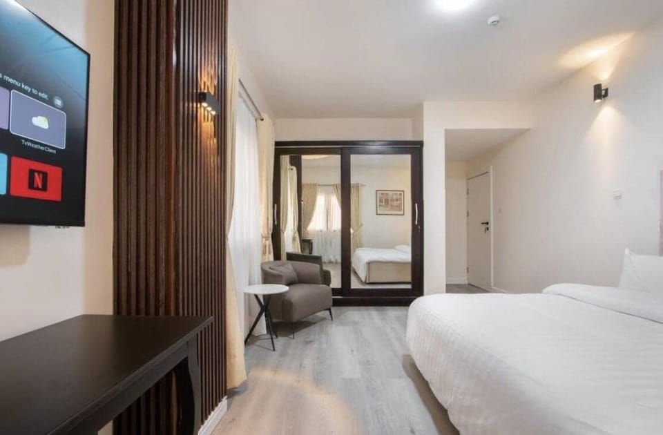 Luxury Apartment | 2 bedrooms, Egyptian cotton sheets, premium bedding, in-room safe