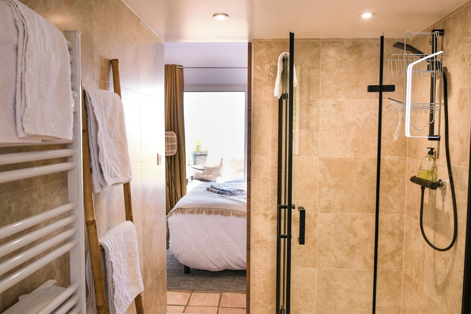 Double Room, 1 Bedroom, Pool View | Bathroom | Hair dryer, slippers, towels, soap