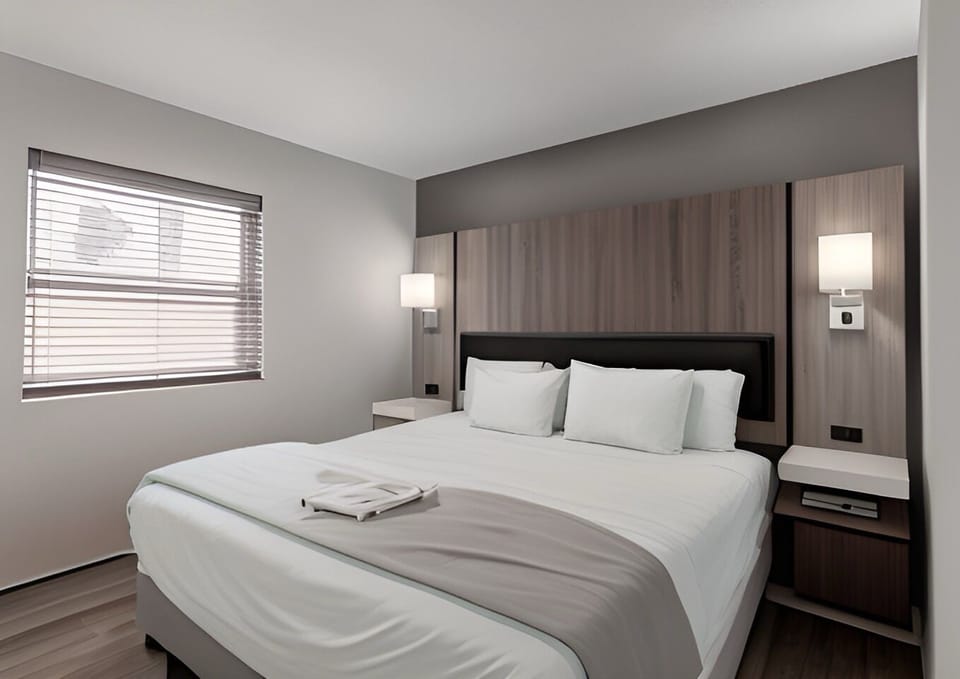 Apartment, 2 Bedrooms, Kitchen | 2 bedrooms, blackout drapes, iron/ironing board, free WiFi