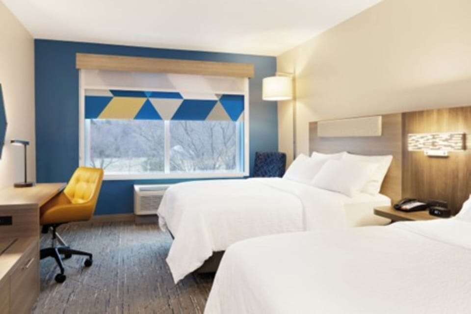 In-room safe, desk, laptop workspace, soundproofing