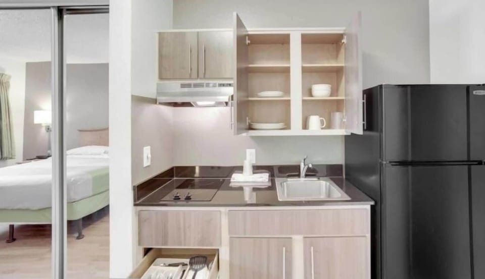 Fridge, microwave, coffee/tea maker