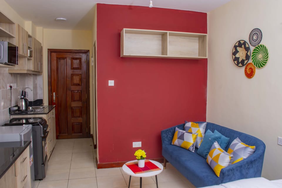 Standard Apartment, 1 Queen Bed | Living area