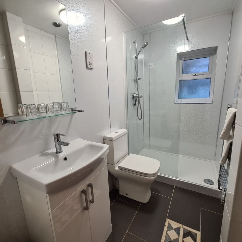 Standard Double Room | Bathroom | Shower, soap, toilet paper