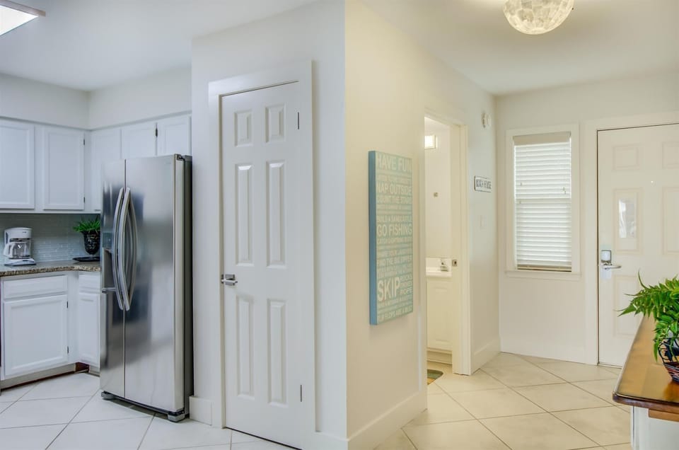 House, Multiple Beds (2C, Stay Salty) | Bathroom | Towels