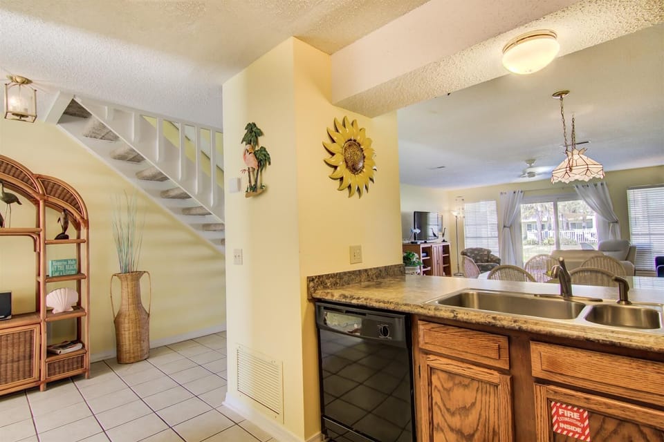 House, Multiple Beds (3A, Rumrunner Retreat) | Private kitchen | Oven, toaster