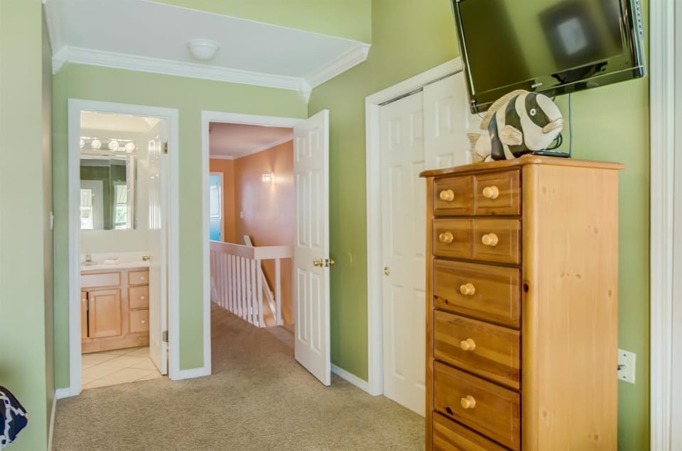 House, Multiple Beds (4A, Castaway Cove) | Interior