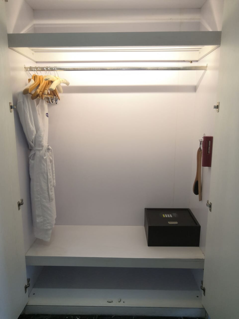 In-room safe, individually decorated, desk, iron/ironing board