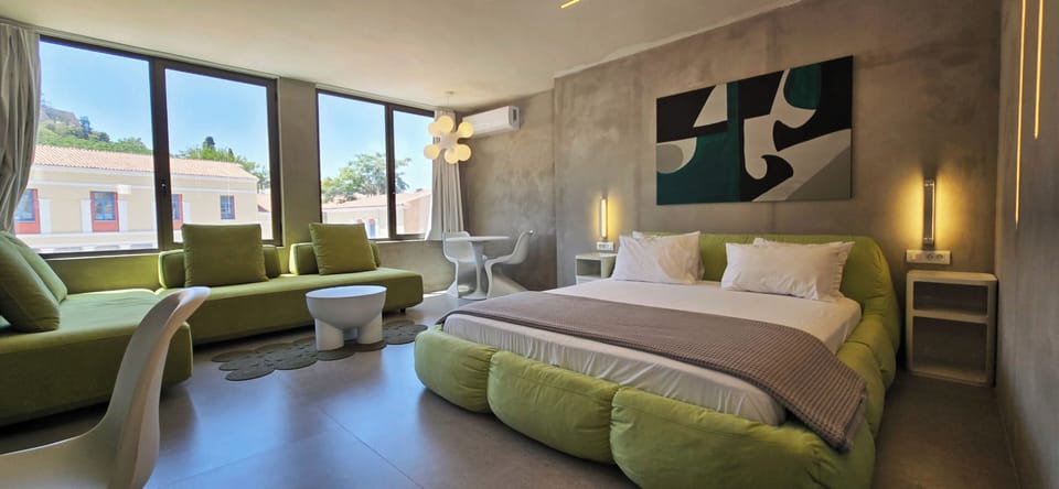 Deluxe Suite, Acropolis View | 1 bedroom, hypo-allergenic bedding, down comforters, pillowtop beds