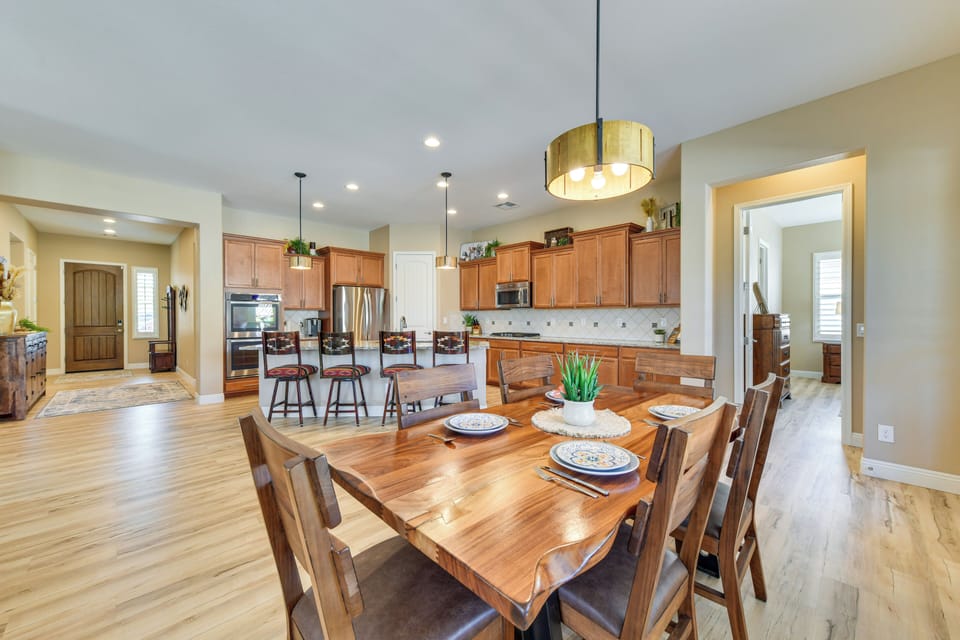 House (4 Bedrooms) | Interior