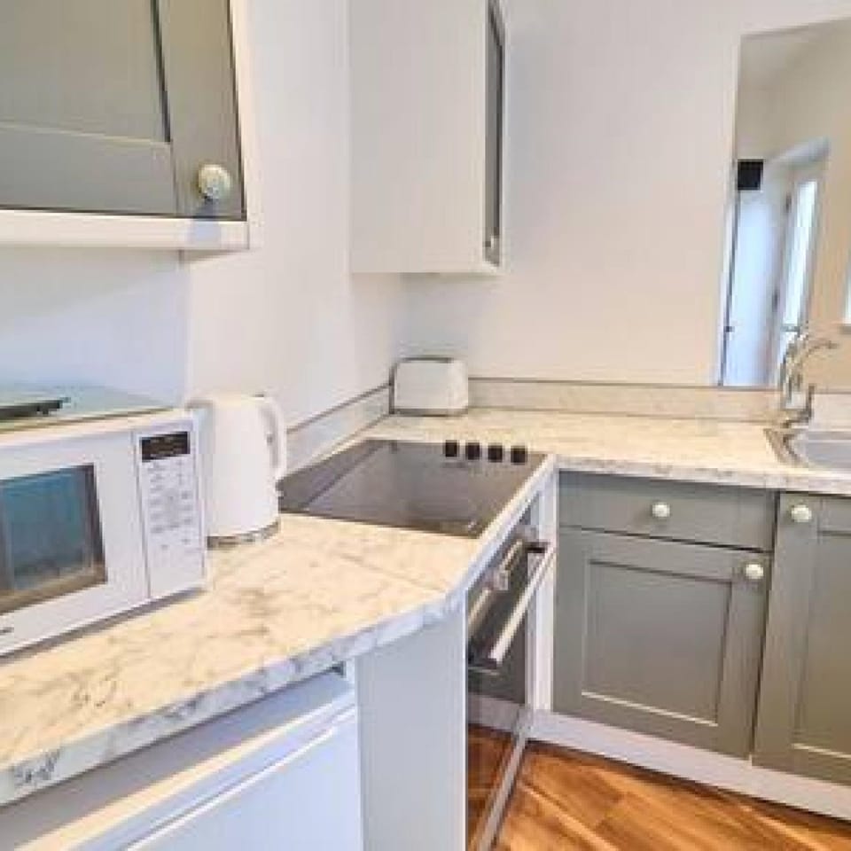 House | 2 bedrooms, iron/ironing board