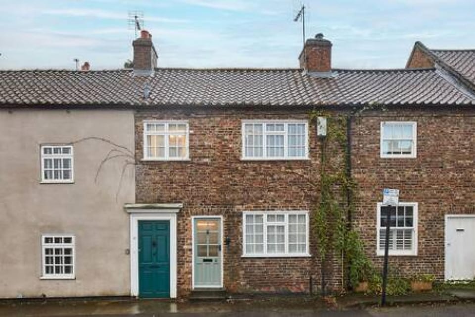House | 1 bedroom, iron/ironing board